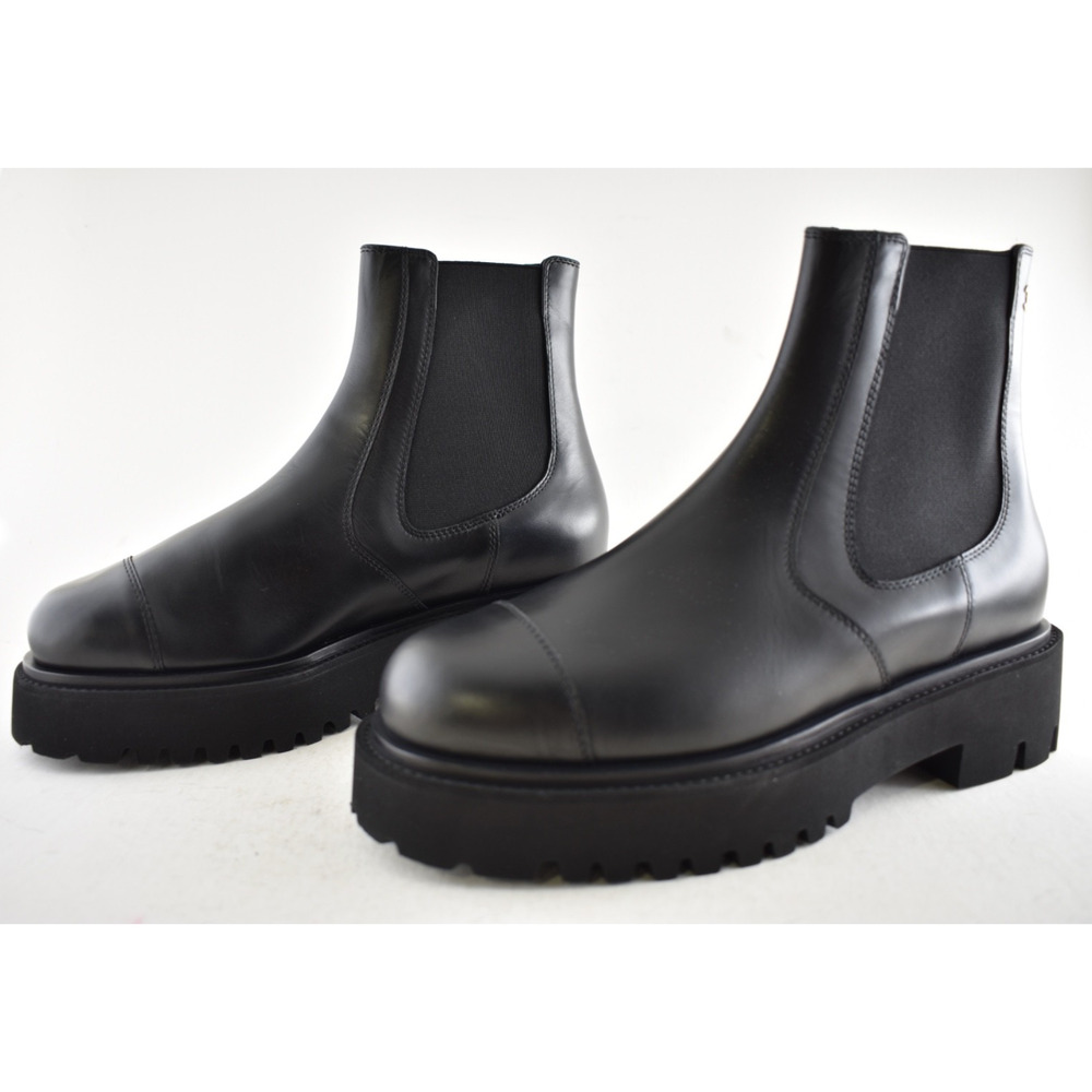 Chanel 24B Black Calfskin Leather CC Logo Pull On Chelsea Ankle Platform Boot 39 - Picture 12 of 16